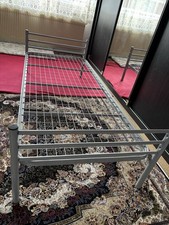 Metallbettgestell 90x200 cm