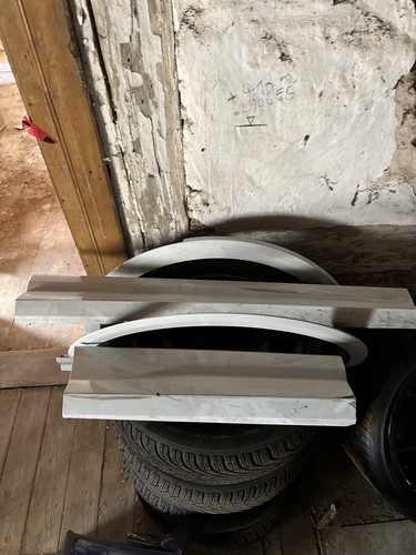 Audi 81a line türleisten - q2,