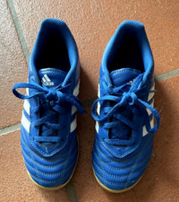 ADIDAS Kinder Schuhe,  GR. 32 blau Guter gebrauchter  Zustand !