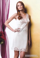 Unterkleid Frau Breite