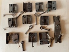 Konvolut antike Schlösser mit
