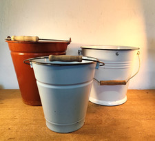 Emaille Eimer Pflanzgefäß