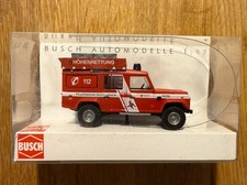 Top: Busch 50383 Land Rover
