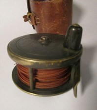 Antike Messing Angelrolle J. Mc Gowan in original Lederetui um 1900