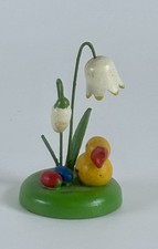 694/25 Küken Märzenbecher Ostereier auf Wiese Erzgebirge