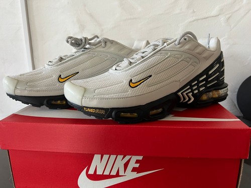 Nike air max plus - nike, light