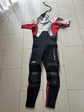 Titel:Aqua Sphere Triathlon