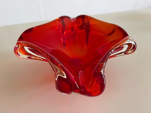 Großer design aschenbecher - großer, design-aschenbecher