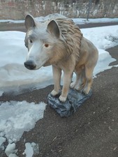 Wolf Figur lebensgroß stehend