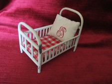 Puppenbett Puppenstube Metall alt