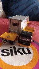 siku 3724 Garagentransporter mit LKW Mercedes SK Schwarzgelb 