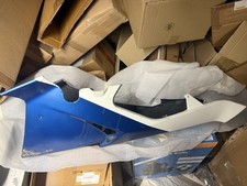 BMW HP2 Sport Carbon Bugspoiler Verkleidung