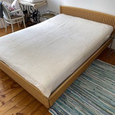 Rattan-Bett Elegant, Verstellbarer Schlaraffia Lattenrost, 140x200cm