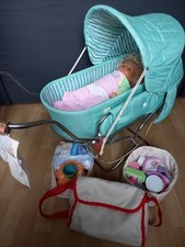 Puppen Bett Vintage Mit Puppe Und Zubehör 