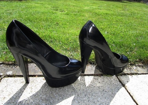 Graceland plateau lack pumps - graceland,