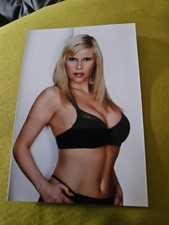 Erotik Akt, Frau Dame blond praller Busen im BH versteckt #3 , 4/7 (15X10) Foto