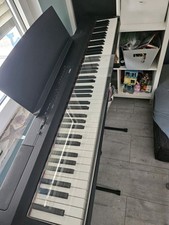 Yamaha Piano P-125