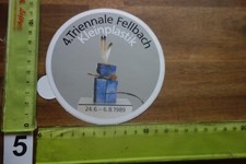 Alter Aufkleber Spielzeug Bausteine Figuren Kleinplastik TRIENNALE FELLBACH 1989