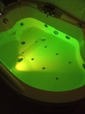 Badewanne ,Whirlpool mit Heizung, 180 X 120 ,LED Beleuchtung Mehrfarbig, Radio! 
