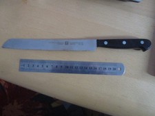 Zwilling J. A. Henckels Solingen Germany Brotmesser 31645 /200mm 8