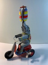 Blechspielzeug, Elefant auf