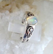Ring mit Welo Opal, 925er