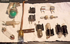 Konvolut Fassung , Skalenbeleuchtung aus Röhrenradio , Lämpchen / Ersatzteile !