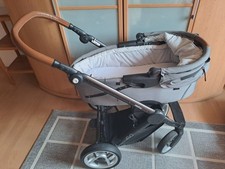 Mutsy Evo Babyschale und Sportaufsatz