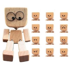 Holzfigur zitternder Mann mit