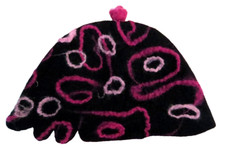 NEU Winter Mütze Hut gekochte Wolle Kochwolle Schwarz violett pink rosa
