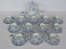 ROYAL COPENHAGEN MUSSELMALET HALBSPITZE 39 TEILIGES MOKKA  SERVICE  1.WAHL