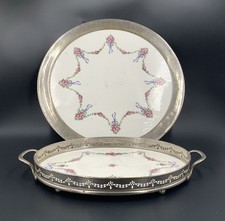 Antike Porzellan-Tabletts mit floralem Muster und Metallmontierung, 2 Stück