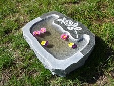 Vogeltränke aus Granit Nr. 7