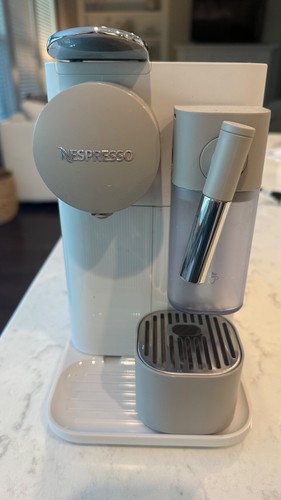 Nespresso lattissima one - nespresso,