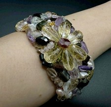 Großes Edelstein Cluster