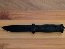 Outdoormesser wie Gerber Strongarm, 440C Stahl