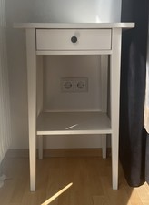 Zwei Mal IKEA HEMNES