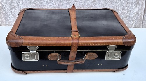 Antiker reisekoffer aus leder - aus,