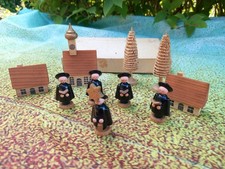 ALTE   ERZGEBIRGE  FIGUR DORF