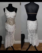 Weißes Spitzen Ballsaal