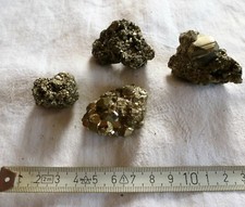 4 sehr schöne Mineralien - wahrscheinlich Pyrit/Kassiterit