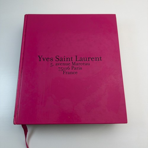 Yves saint laurent avenue - saint,