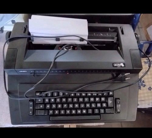 Schreibmaschine sierra juki - schreibmaschine,