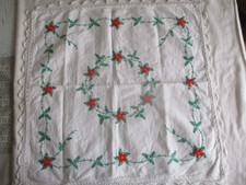 kleine Weihnachtstischdecke bestickt ca 50 x 50 cm