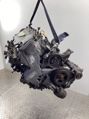 Nissan almera tino v10 - nissan,