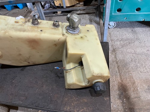 Hydrauliköltank kubota - x,