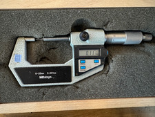 Digitale Bügelmessschraube