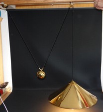 grosse Pendelleuchte von
