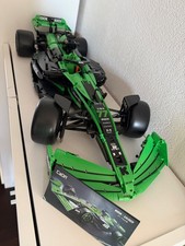 CADA C64010 | KICK SAUBER F1 Team C44 Technic Klemmbausteine Bauset 1x aufgebaut