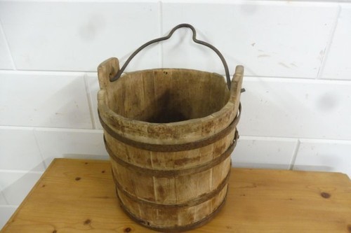 Alter wassereimer holz - alter,